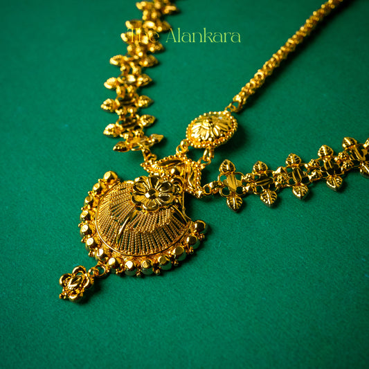 Traditional Gold Plated Heavy Bokul and Shikol Design Chain Tiara - Mangtika