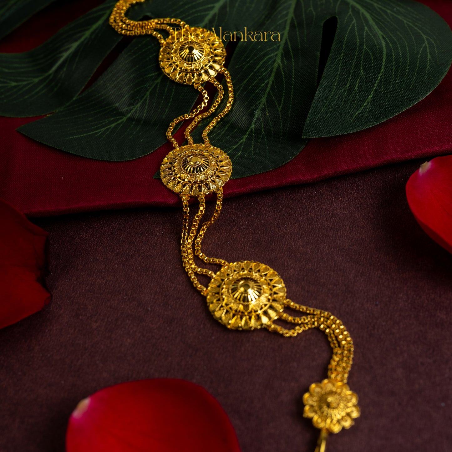 Gold Plated Round Teardrop Pattern Shish Patti - Mangtika